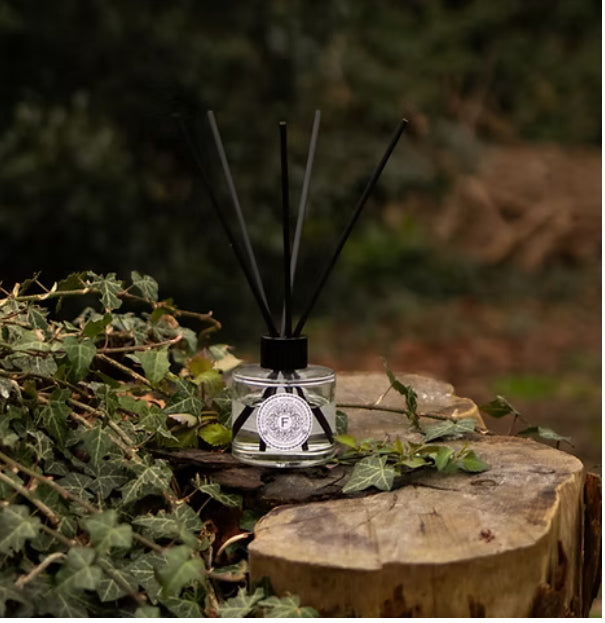 Reed Diffuser Floral Oud