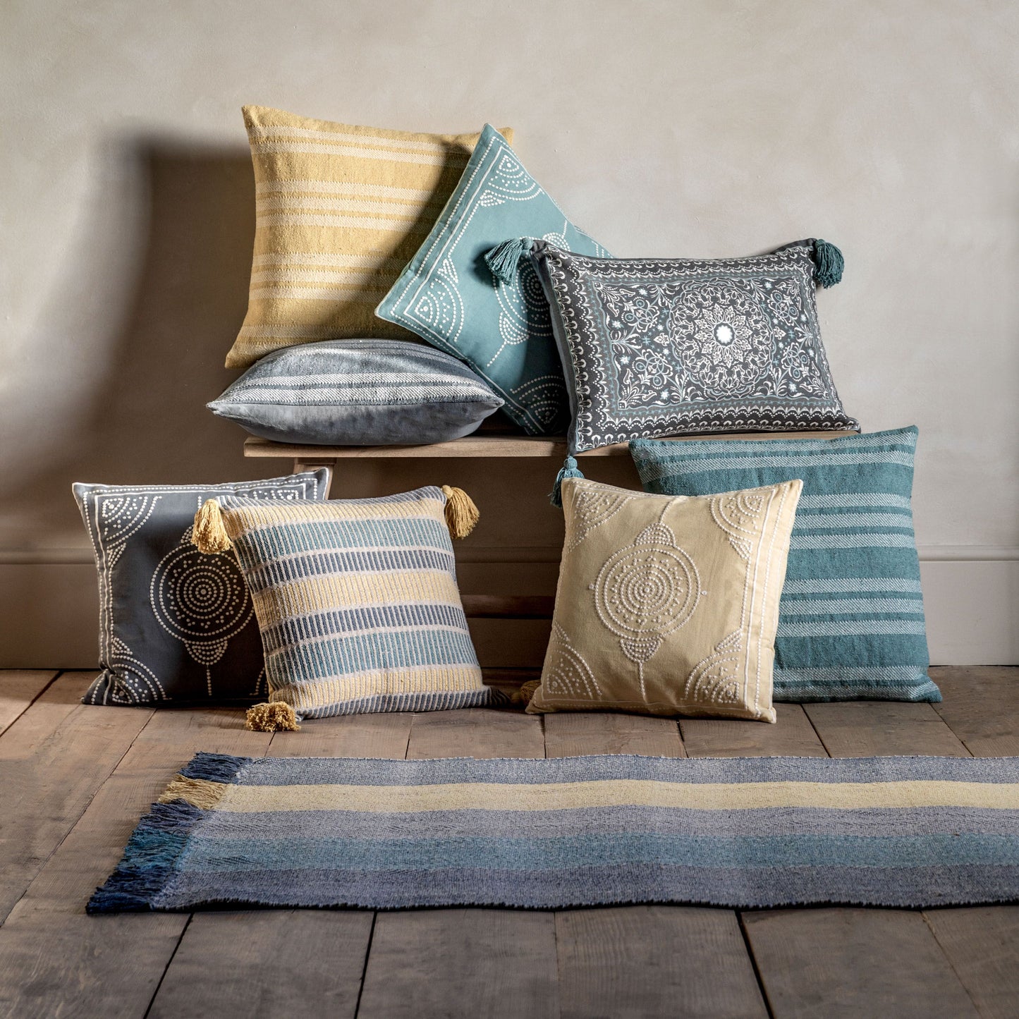 Morelia Cushion