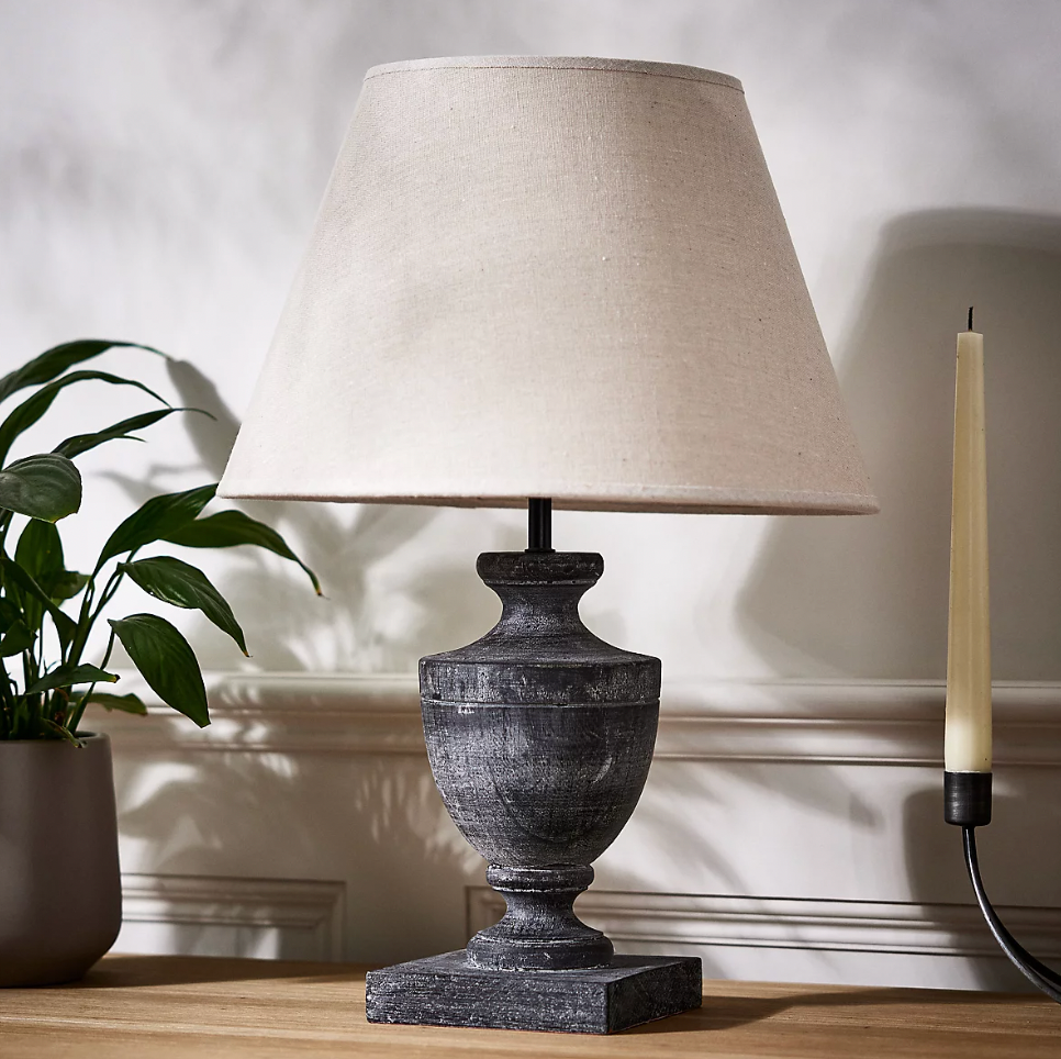 Urn Wooden Lamp