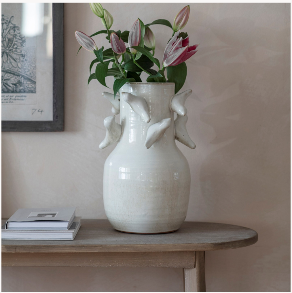 THE BLYTHDALE BIRD VASE