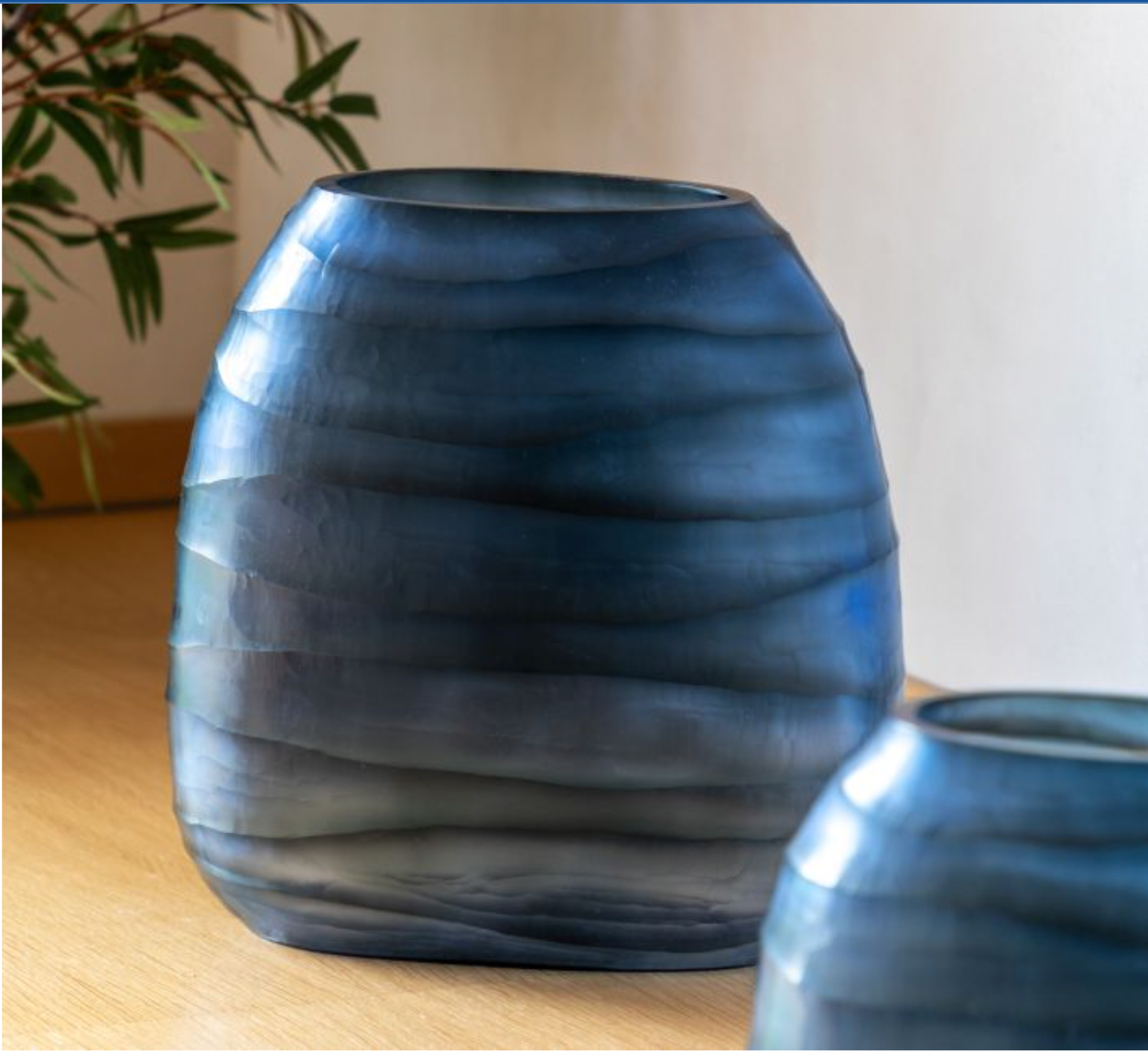 SINTRA HANDBLOWN CARVED GLASS VASE