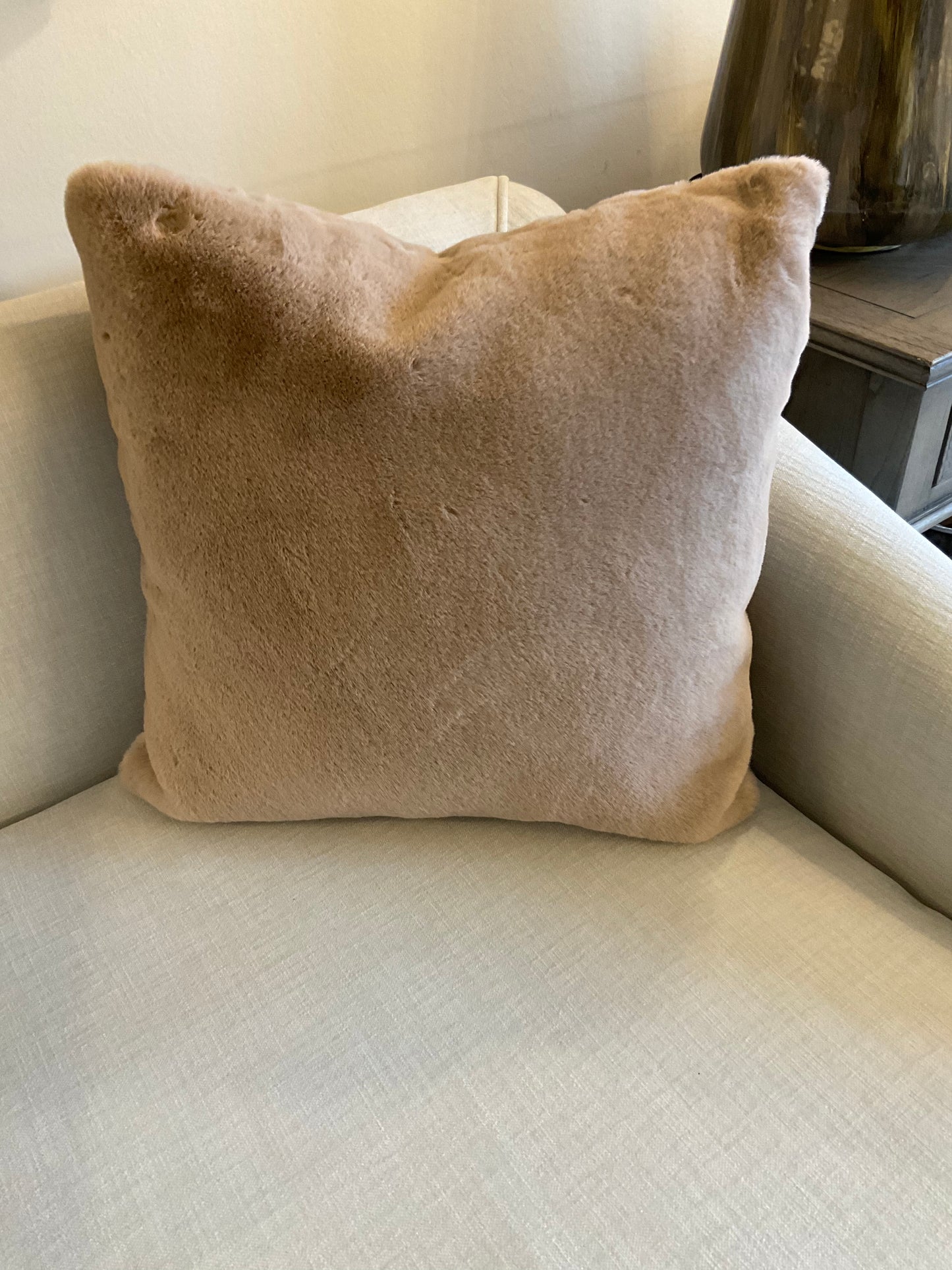 Large faux fur cushion - neutral