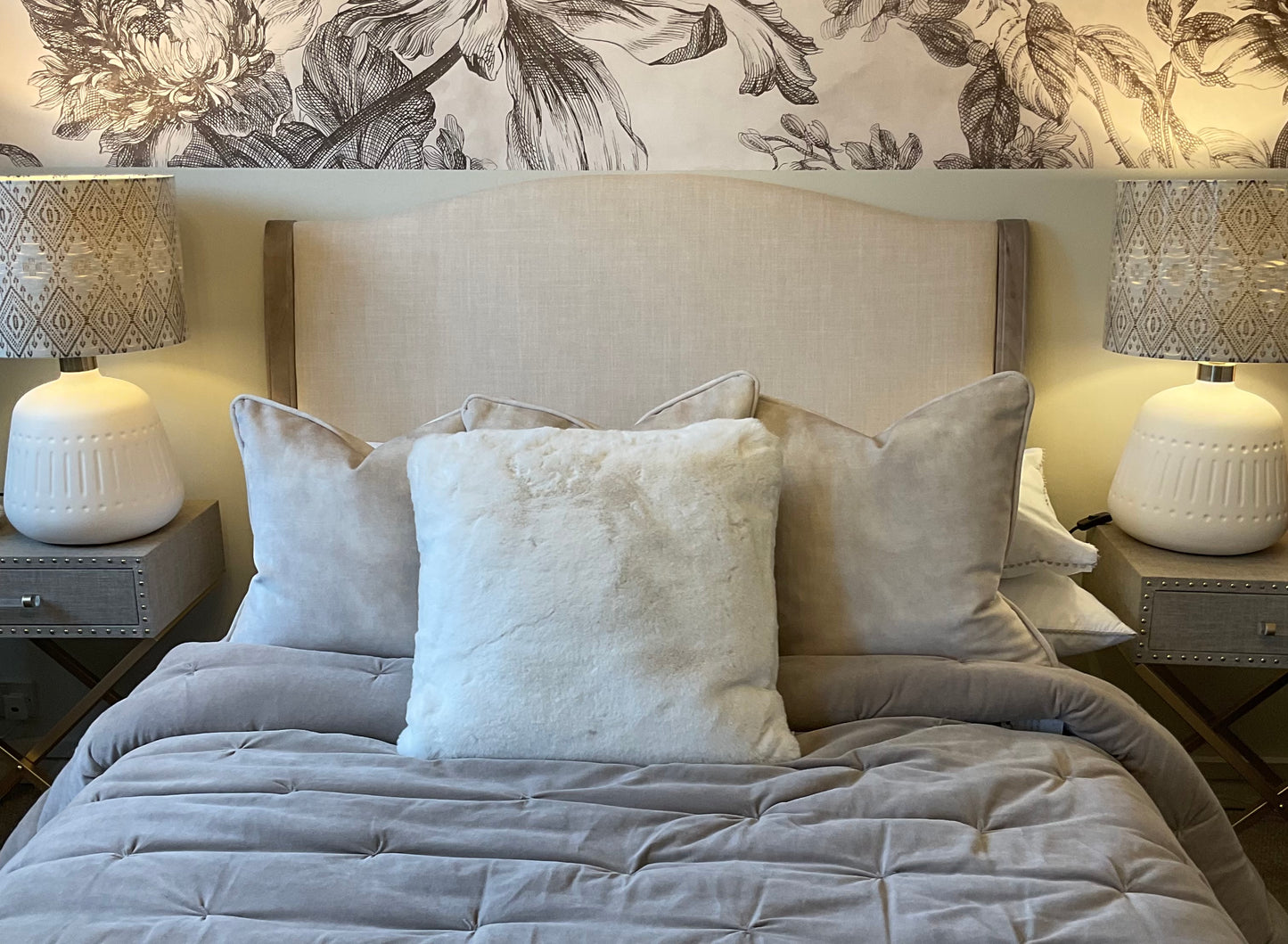 Large faux fur cushion - white