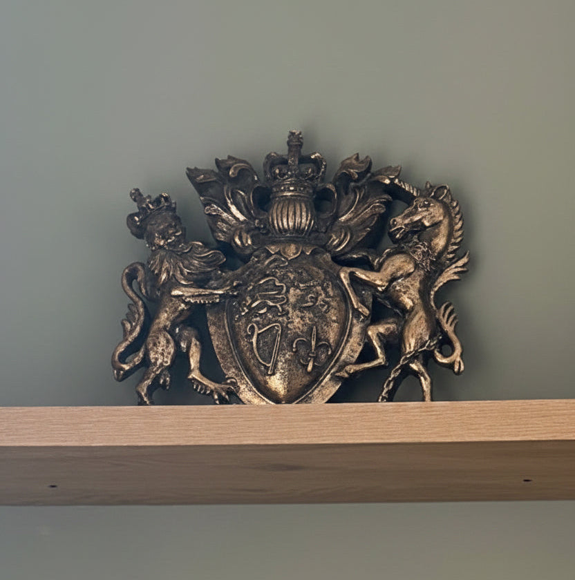 Heraldic Wall Motif