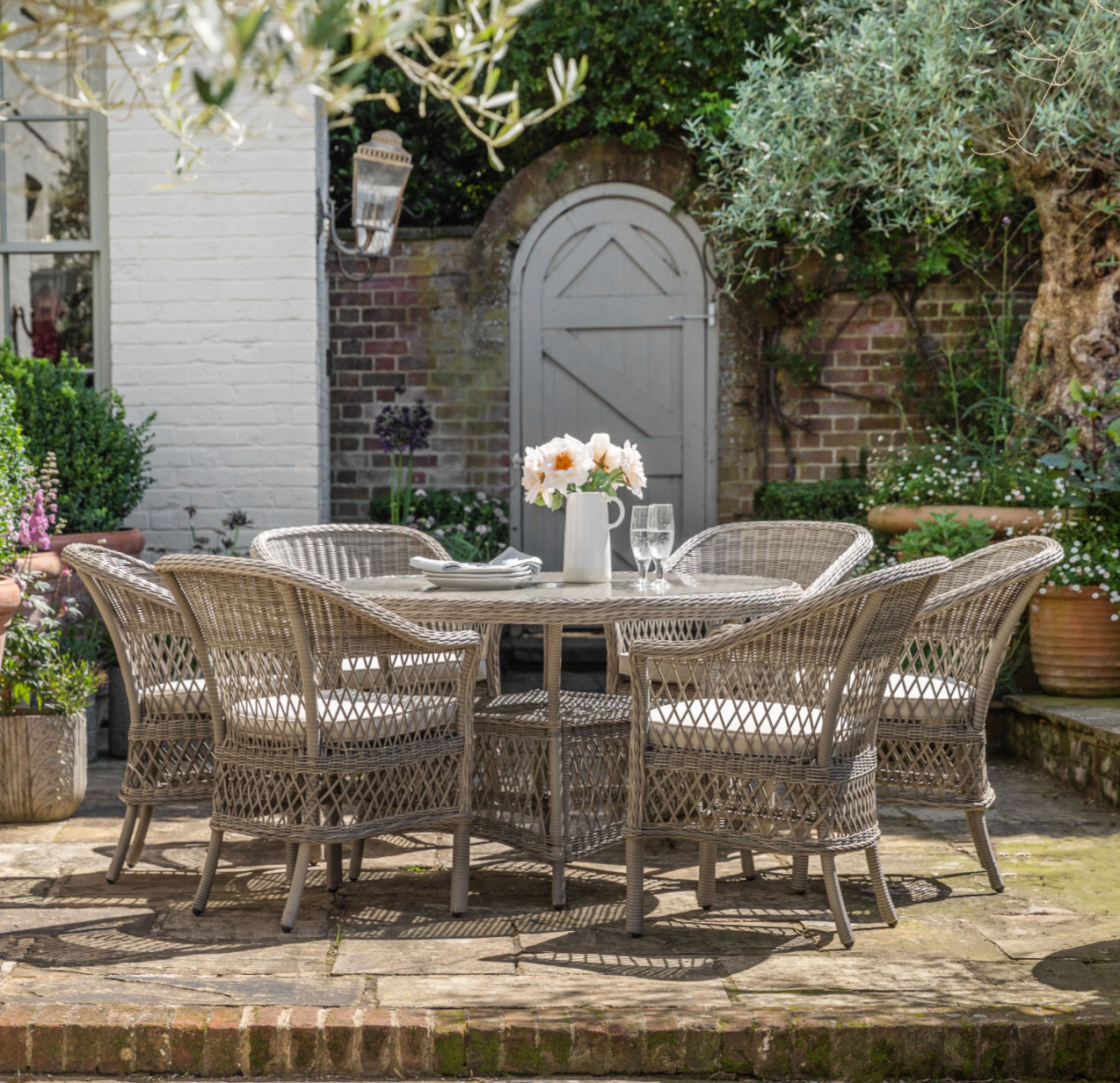 Menton Dining Set