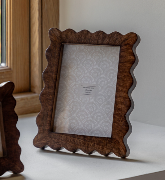 Avila Wooden Scallop Photo Frame