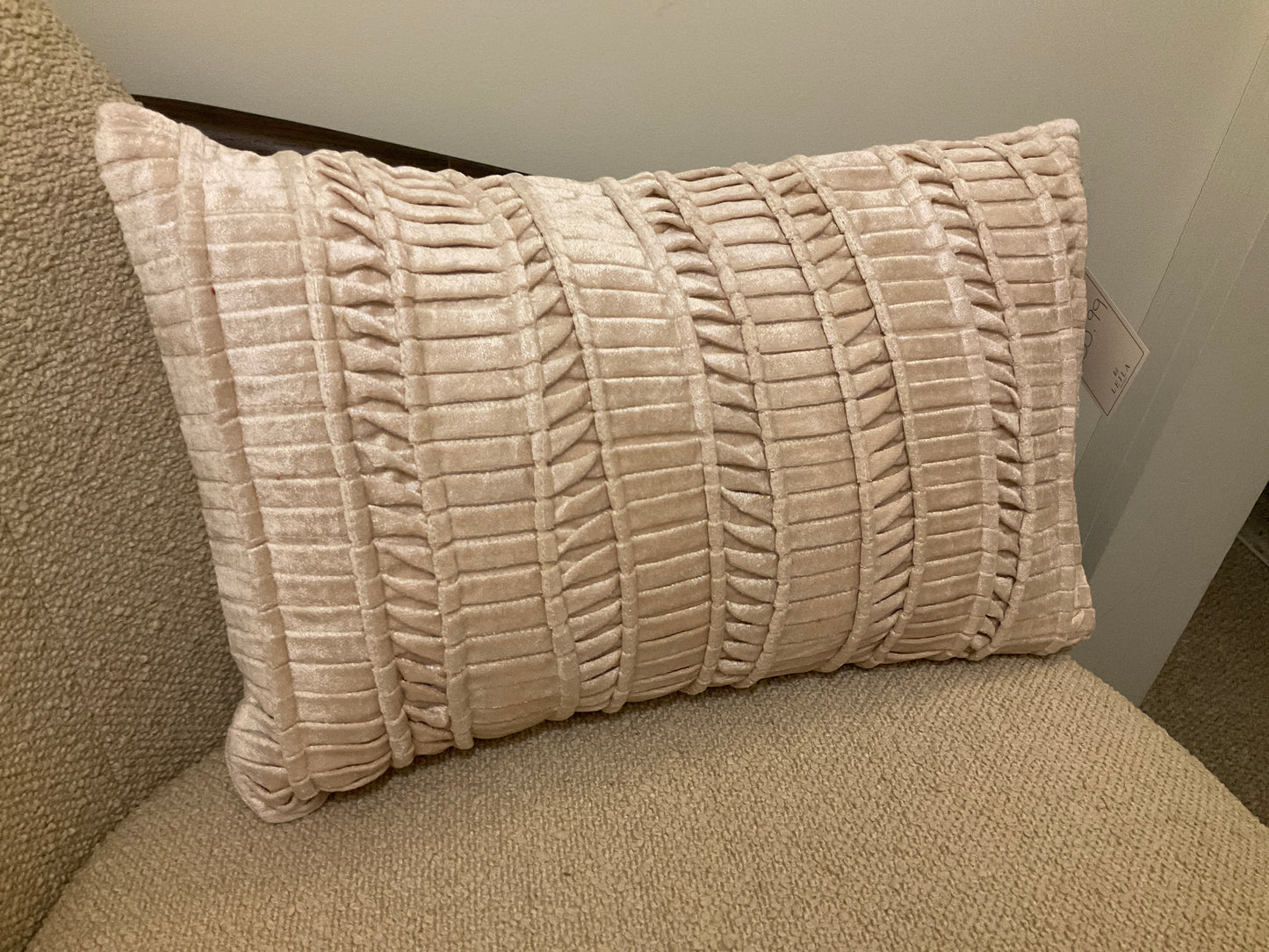 Textured Pleat Lumbar Cushion – Soft Champagne